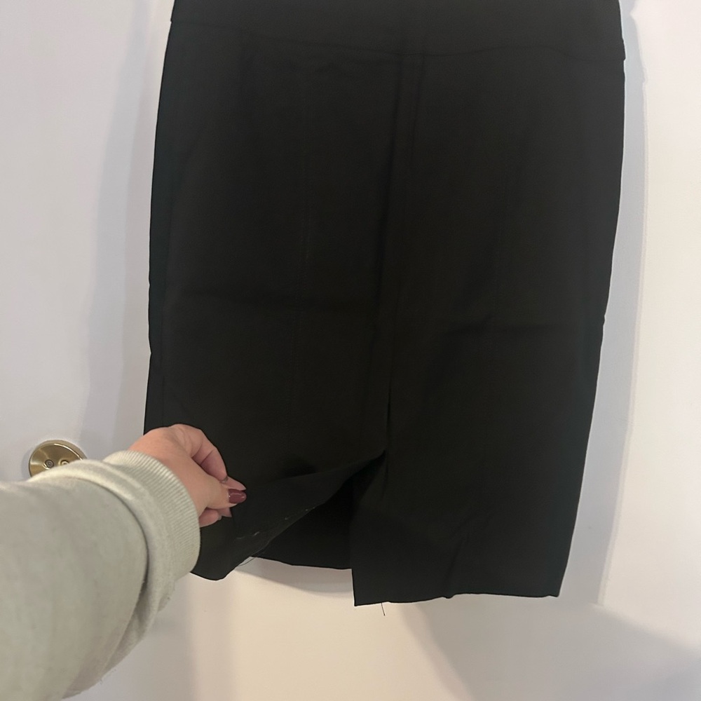 Reitmans Black Pencil Skirt with Button Detail size 7 - Picture 3 of 7